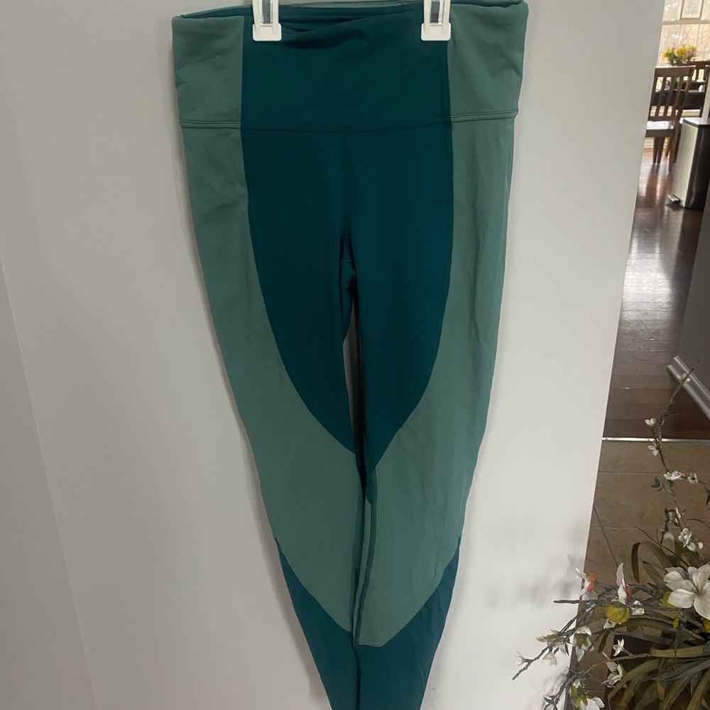 Green/Teal Lululemon Leggings